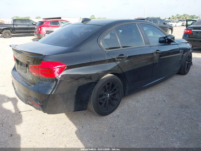 Продажа на аукционе авто 2017 Bmw 320i, vin: WBA8E1G54HNU13613, номер лота: 44704810