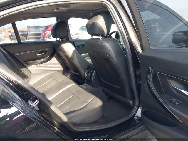 Продажа на аукционе авто 2017 Bmw 320i, vin: WBA8E1G54HNU13613, номер лота: 44704810