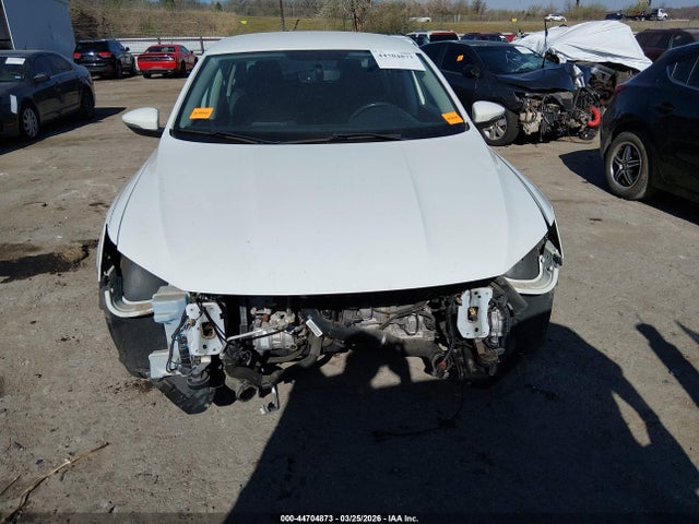 44704873 :رقم المزاد ، 1VWAA7A33JC038399 vin ، 2018 Volkswagen Passat 2.0t R-line/2.0t S مزاد بيع