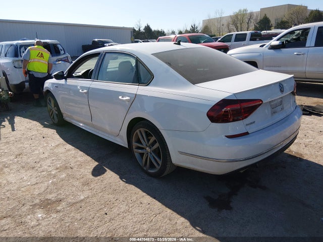 44704873 :رقم المزاد ، 1VWAA7A33JC038399 vin ، 2018 Volkswagen Passat 2.0t R-line/2.0t S مزاد بيع