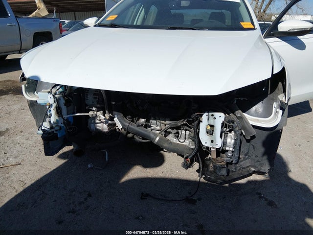 44704873 :رقم المزاد ، 1VWAA7A33JC038399 vin ، 2018 Volkswagen Passat 2.0t R-line/2.0t S مزاد بيع