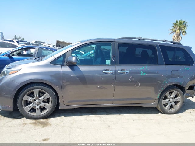 Toyota Sienna Se 8 Passenger 2017 5TDXZ3DC0HS891927 Image 15