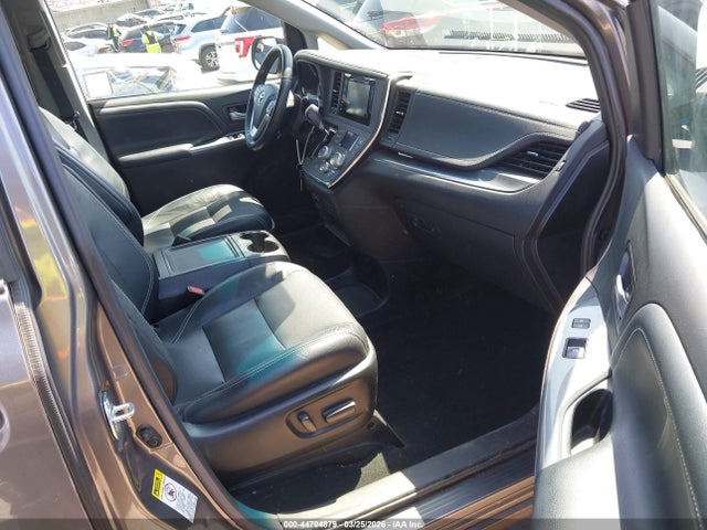 Toyota Sienna Se 8 Passenger 2017 5TDXZ3DC0HS891927 Image 5