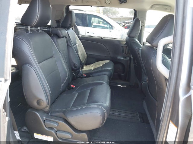 Toyota Sienna Se 8 Passenger 2017 5TDXZ3DC0HS891927 Image 8