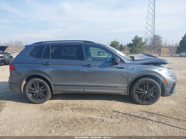 Продажа на аукционе авто 2022 Volkswagen Tiguan 2.0t Se R-line Black, vin: 3VV8B7AX4NM129768, номер лота: 44704893