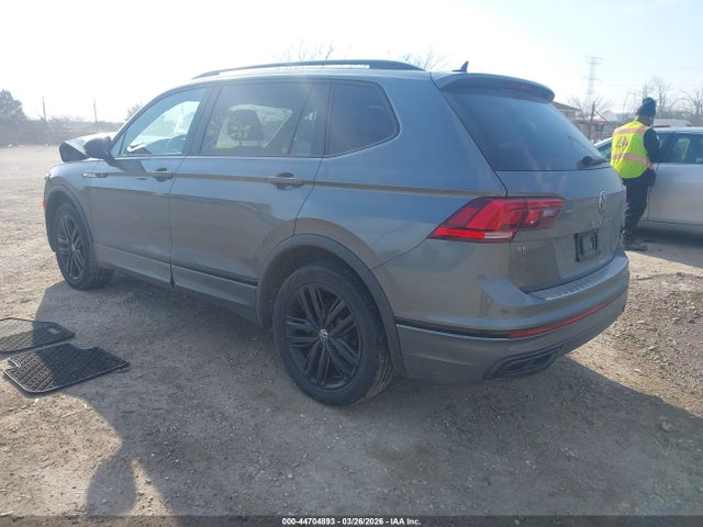 Продажа на аукционе авто 2022 Volkswagen Tiguan 2.0t Se R-line Black, vin: 3VV8B7AX4NM129768, номер лота: 44704893