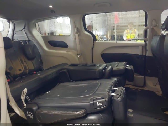 Продаж на аукціоні авто 2019 Chrysler Pacifica Touring L, vin: 2C4RC1BG9KR589508, номер лоту: 44704905