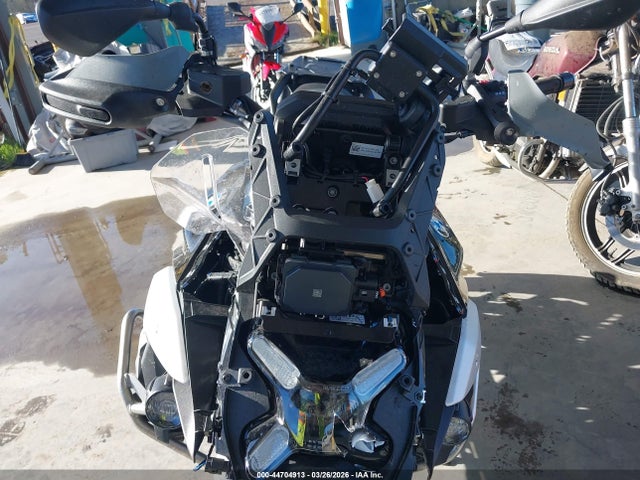 Продажа на аукционе авто 2025 Bmw R 1300 Gs, vin: WB10M2304S6L21158, номер лота: 44704913