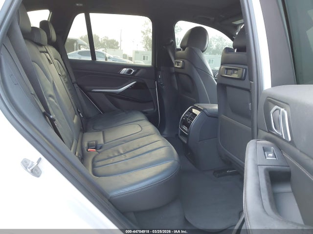 5UXCR6C56KLL64193 BMW X5 Xdrive40i