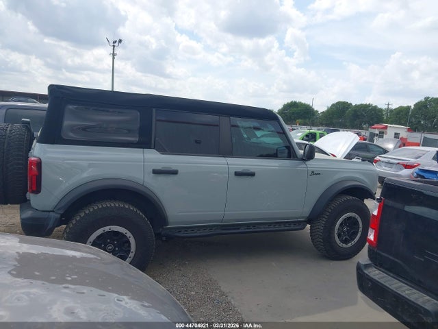 Продаж на аукціоні авто 2024 Ford Bronco Black Diamond, vin: 1FMEE1BH5RLA18680, номер лоту: 44704921