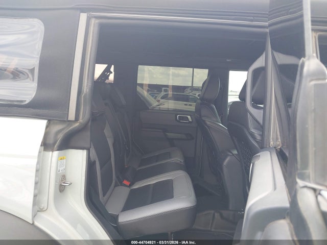 Продаж на аукціоні авто 2024 Ford Bronco Black Diamond, vin: 1FMEE1BH5RLA18680, номер лоту: 44704921