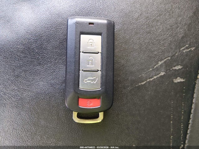 44704922 :رقم المزاد ، JA4AZ3A33KZ019624 vin ، 2019 Mitsubishi Outlander Sel مزاد بيع
