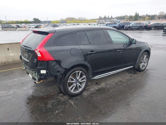 YV440MWK7J2054092 Volvo V60 Cross Country T5