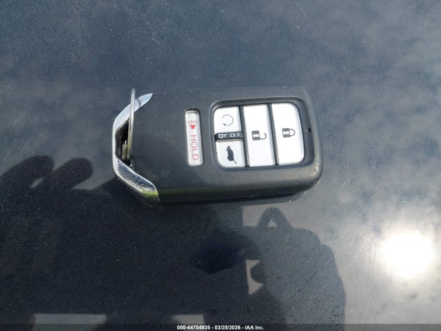 44704935 :رقم المزاد ، 5FNYF6H04GB089866 vin ، 2016 Honda Pilot Elite مزاد بيع