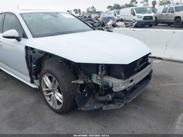 WAUKMAF48HN057037 Audi A4 2.0t Season Of Audi Ultra Premium
