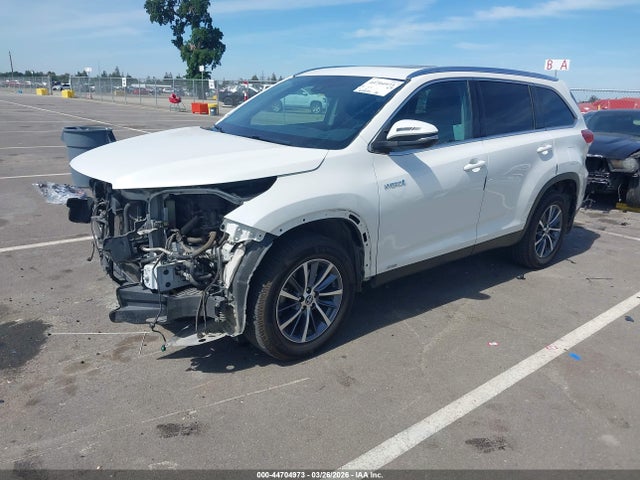 5TDJGRFH0KS064556 Toyota Highlander Hybrid Xle