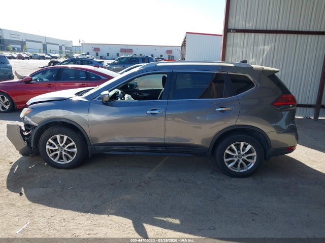 Aukcja sprzedaży 2017 Nissan Rogue Sv, vin: 5N1AT2MV8HC814223, numer aukcji: 44705023