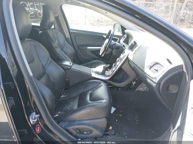 2017 VOLVO V60 CROSS COUNTRY YV440MWK6H1025814 Photo 4