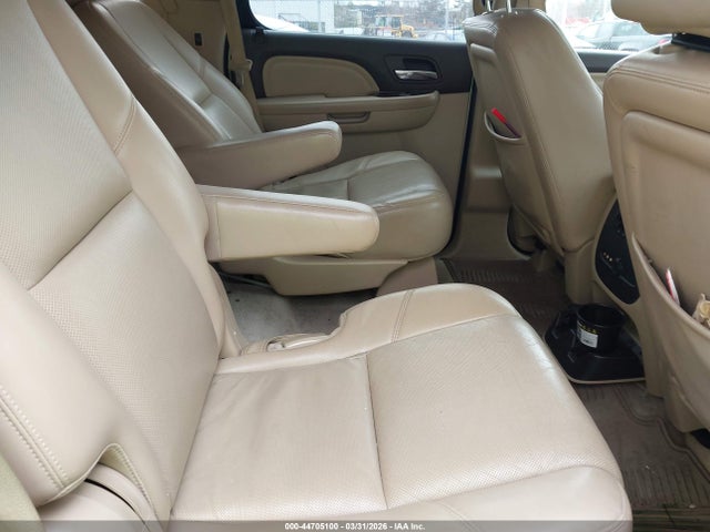 44705100 :رقم المزاد ، 1GKS2EEF5DR247761 vin ، 2013 Gmc Yukon Denali مزاد بيع