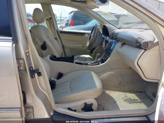 Aukcja sprzedaży 2005 Mercedes-benz C 240 Luxury, vin: WDBRF61J25F625437, numer aukcji: 44705109