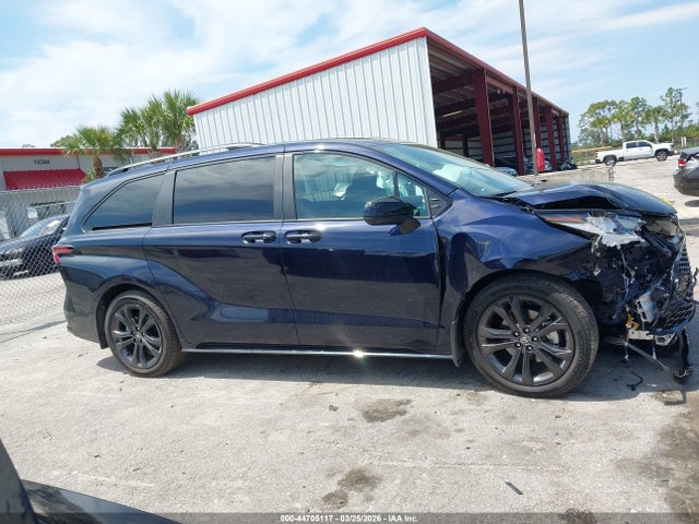 Aukcja sprzedaży 2026 Toyota Sienna Xse, vin: 5TDXRKEC4TS303190, numer aukcji: 44705117