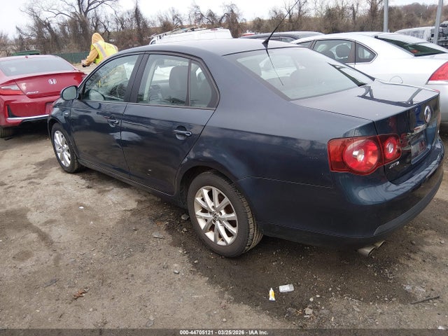 Продаж на аукціоні авто 2010 Volkswagen Jetta Limited Edition, vin: 3VWRX7AJ8AM109322, номер лоту: 44705121