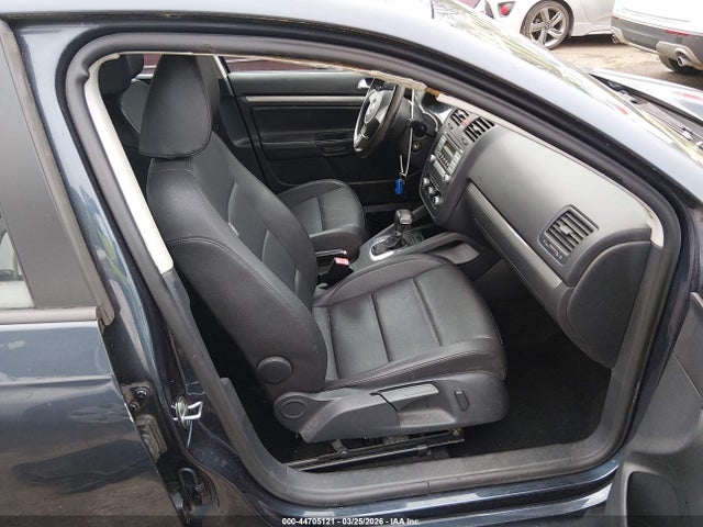 Продаж на аукціоні авто 2010 Volkswagen Jetta Limited Edition, vin: 3VWRX7AJ8AM109322, номер лоту: 44705121
