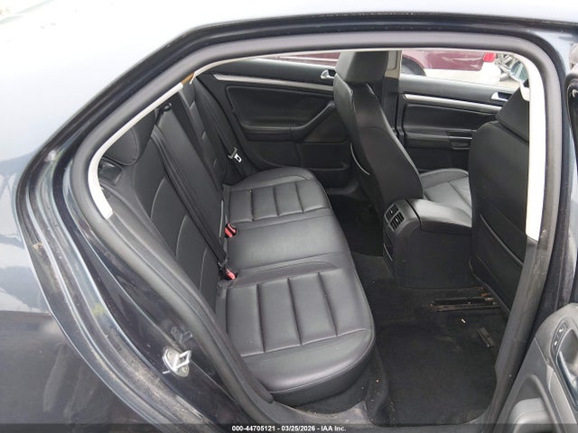 Продаж на аукціоні авто 2010 Volkswagen Jetta Limited Edition, vin: 3VWRX7AJ8AM109322, номер лоту: 44705121