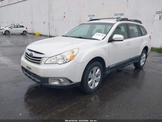 44705136 :رقم المزاد ، 4S4BRBAC6C3248920 vin ، 2012 Subaru Outback 2.5i مزاد بيع