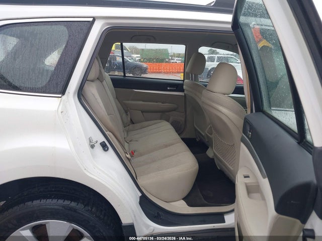 44705136 :رقم المزاد ، 4S4BRBAC6C3248920 vin ، 2012 Subaru Outback 2.5i مزاد بيع