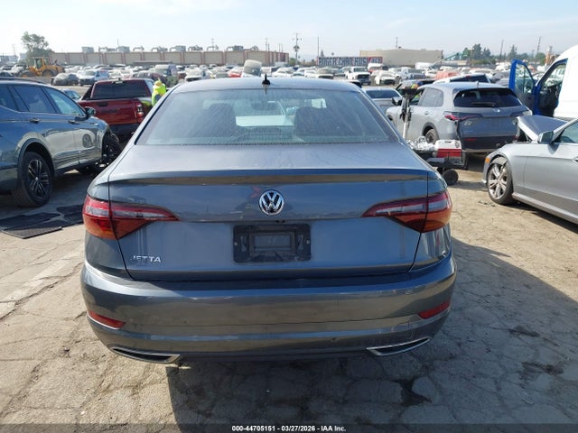 2019 Volkswagen Jetta 1.4t R-line/1.4t S/1.4t Se მანქანა იყიდება აუქციონზე, vin: 3VWCB7BU0KM228383, აუქციონის ნომერი: 44705151
