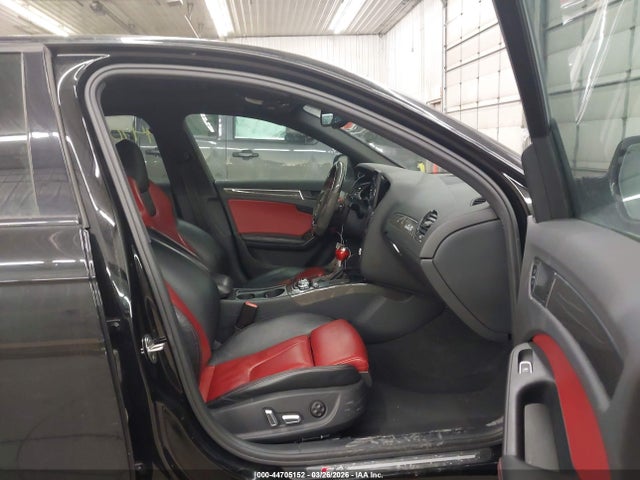 Продаж на аукціоні авто 2016 Audi S4 3.0t Premium Plus, vin: WAUBGAFL5GA009600, номер лоту: 44705152