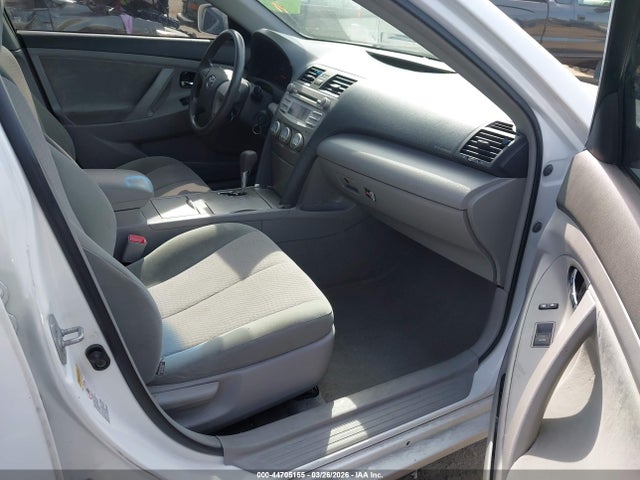 Продаж на аукціоні авто 2011 Toyota Camry Le, vin: 4T1BF3EK7BU674706, номер лоту: 44705155