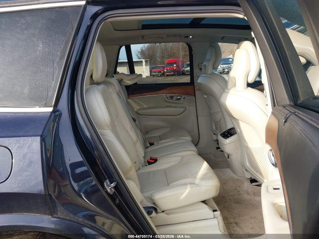 2016 VOLVO XC90 YV4A22PLXG1014466 Photo 7