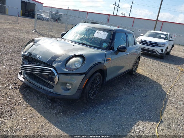 2017 MINI HARDTOP WMWXU1C37H2E19364 Photo 1