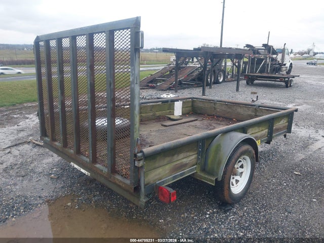 44705231 :رقم المزاد ، 4K8AX1016X1A40034 vin ، 1999 Big Tex Trailer مزاد بيع