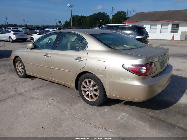 2003 LEXUS ES 300 JTHBF30G030098357 Photo 2