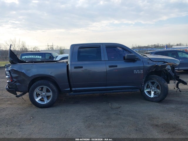 2017 Ram 1500 Express  4x4 5'7 Box მანქანა იყიდება აუქციონზე, vin: 1C6RR7KG2HS789405, აუქციონის ნომერი: 44705268