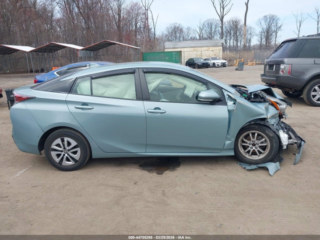 2017 Toyota Prius Two მანქანა იყიდება აუქციონზე, vin: JTDKBRFU0H3567532, აუქციონის ნომერი: 44705288