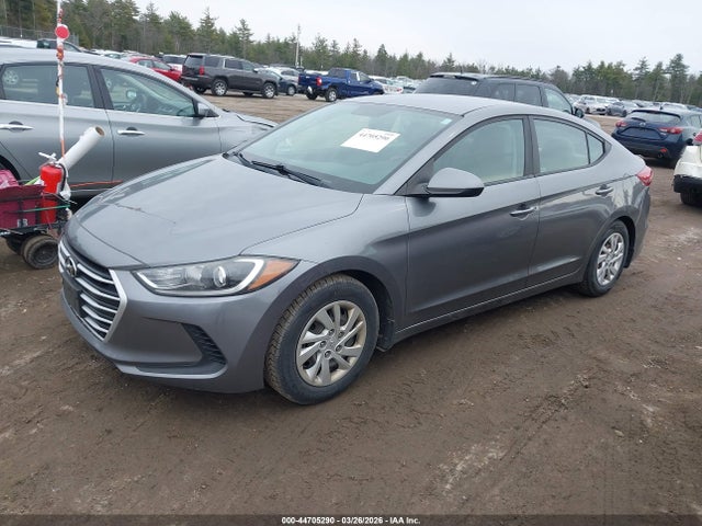 Hyundai ELANTRA SE 2018 5NPD74LF5JH323114 Image 2