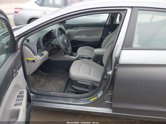 Hyundai ELANTRA SE 2018 5NPD74LF5JH323114 Image 5