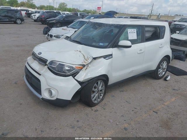 2018 KIA SOUL KNDJP3A58J7598388 Photo 1