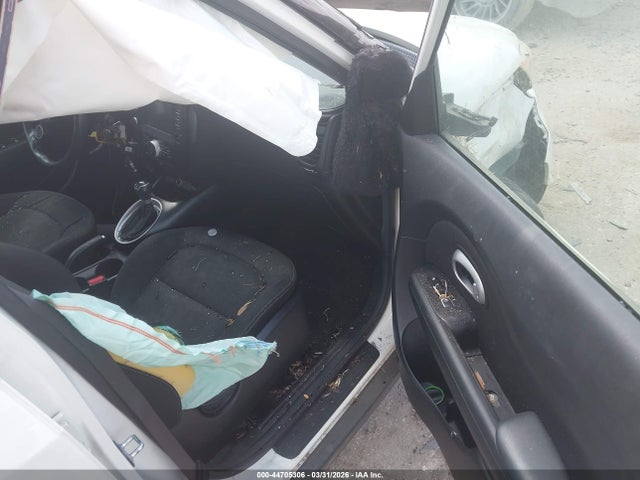 2018 KIA SOUL KNDJP3A58J7598388 Photo 4