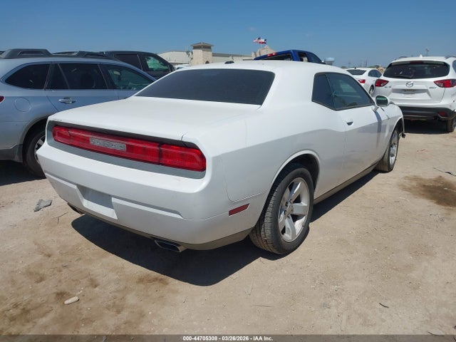 2C3CDYAGXEH282070 Dodge Challenger Sxt