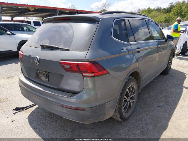 Продаж на аукціоні авто 2019 Volkswagen Tiguan 2.0t Se/2.0t Sel/2.0t Sel R-line/2.0t Sel R-line Black, vin: 3VV3B7AX6KM090199, номер лоту: 44705395
