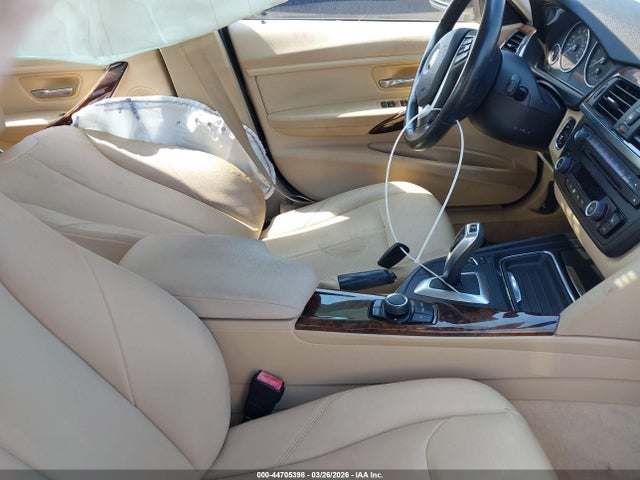 44705398 :رقم المزاد ، WBA3B5C57EP539898 vin ، 2014 Bmw 328i Xdrive مزاد بيع