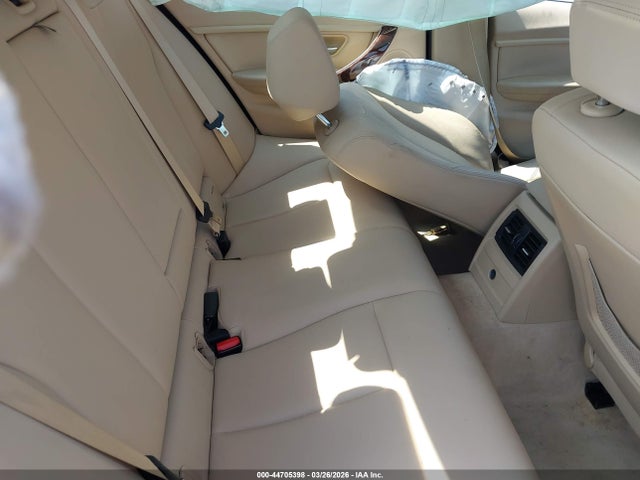 44705398 :رقم المزاد ، WBA3B5C57EP539898 vin ، 2014 Bmw 328i Xdrive مزاد بيع