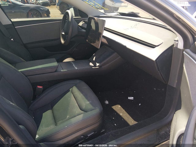 2025 TESLA MODEL 3 5YJ3E1EA7SF039775 Photo 4