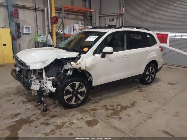 44705404 :رقم المزاد ، JF2SJARCXHH518561 vin ، 2017 Subaru Forester 2.5i Limited مزاد بيع
