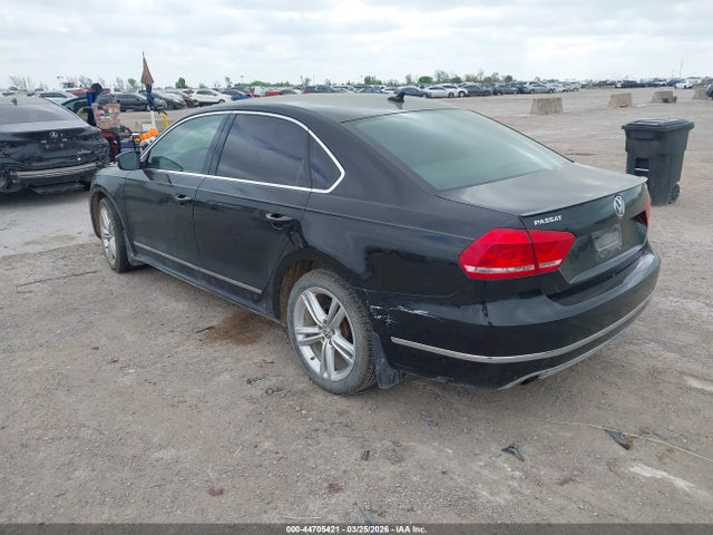 2014 VOLKSWAGEN PASSAT 1VWCN7A32EC091386 Photo 2